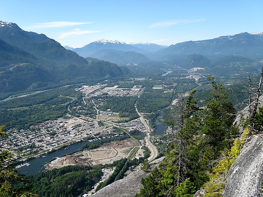 Squamish, British Columbia. In Wikipedia. https://en.wikipedia.org/wiki/Squamish,_British_Columbia CC BY-SA 3.0, https://commons.wikimedia.org/w/index.php?curid=138668450