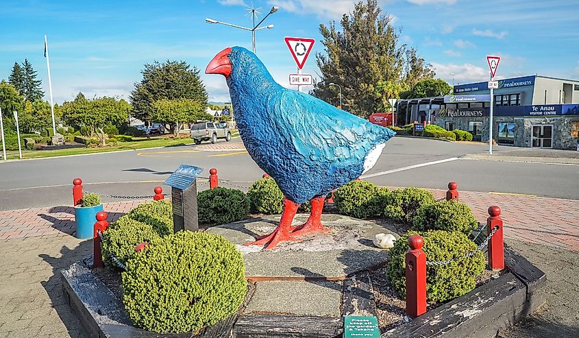 The famous statue of Takahe bird near Lake Te Anau.