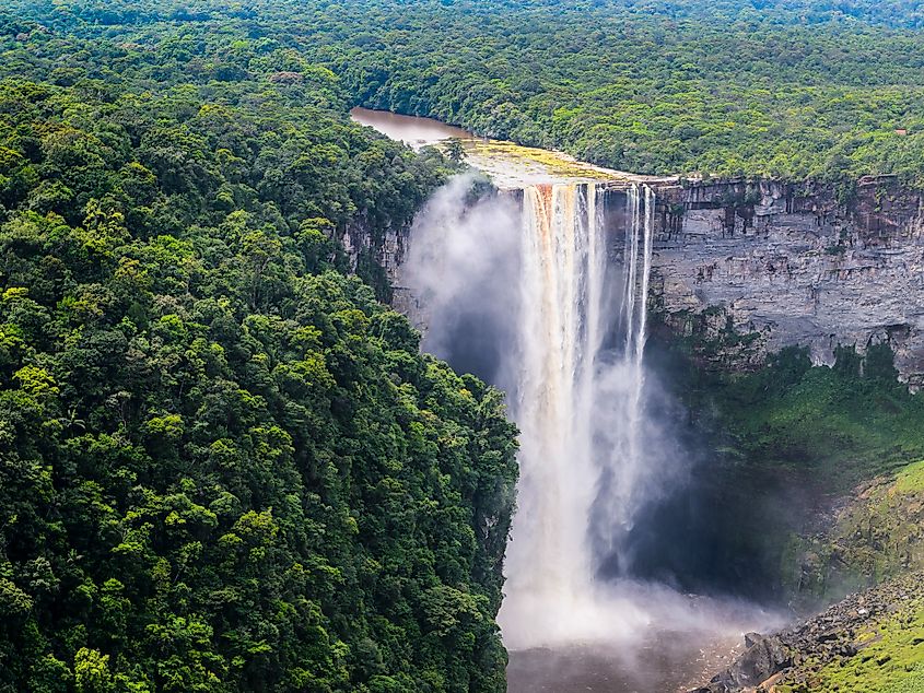 Kaieteur Falls, a waterfall on the Potaro River in central Essequibo Territory, Guyana, South America.