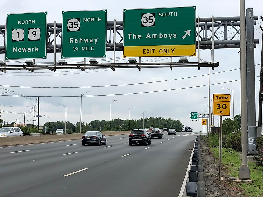 View along Route 1/9 in New Jersey's Woodbridge Township.