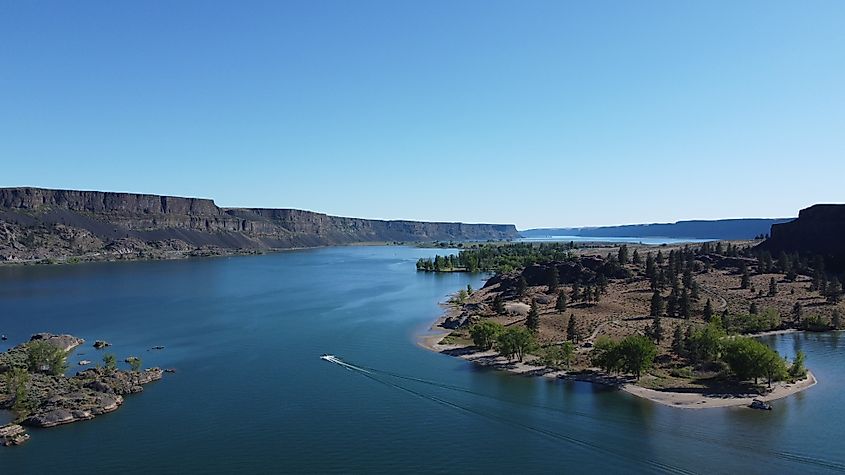 Banks Lake along Coulee City in Washington.