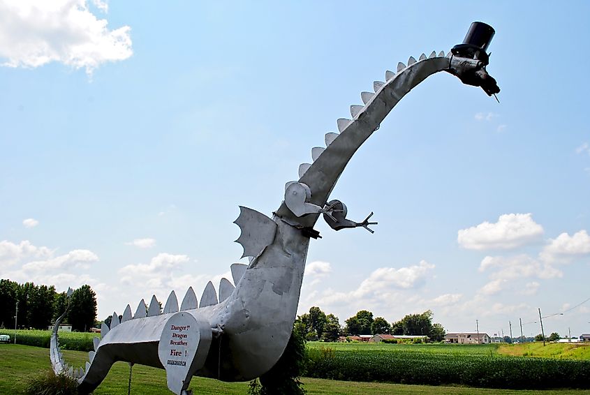 Kaskaskia Dragon, a 35-foot-long metal monster, and Americana tourist attraction