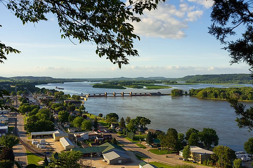 View overlooking Bellevue, Iowa and the Mississippi River