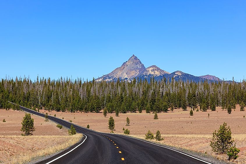 View of Mount Thielsen in Crater Lake National Park, Oregon.