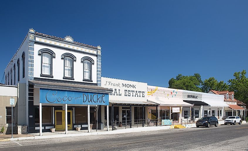 Old buildings in downtown Bellville, Texas, By Renelibrary - Own work, CC BY-SA 4.0, https://commons.wikimedia.org/w/index.php?curid=91263462