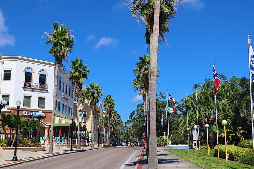 Safety Harbor, Florida US. Editorial credit: Linda White Wolf / Shutterstock.com