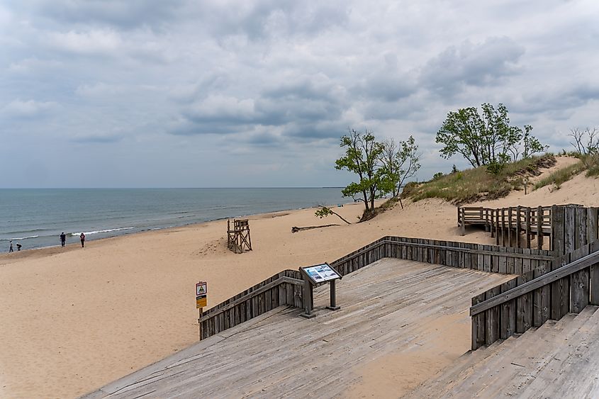  Indiana Dunes National Park along the southern shore of Lake Michigan