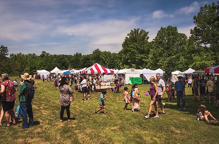 Fine Ars Festival in Stephens Lake Park in Columbia, MO, USA. 