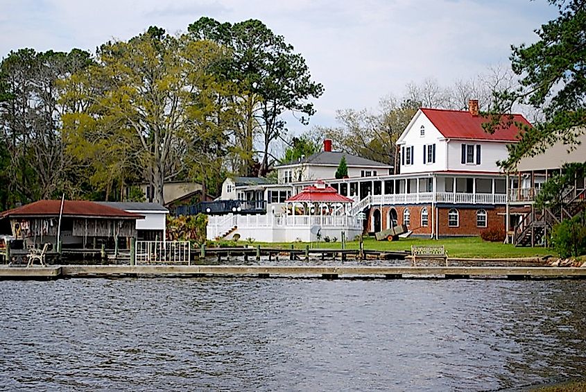 Waterfront homes in Bath, North Carolina.