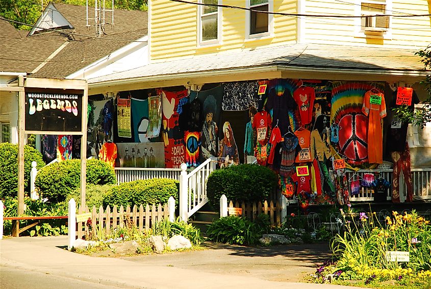 A store in Woodstock, New York with vintage styles from the 1960s. (Editorial credit: James Kirkikis / Shutterstock.com)