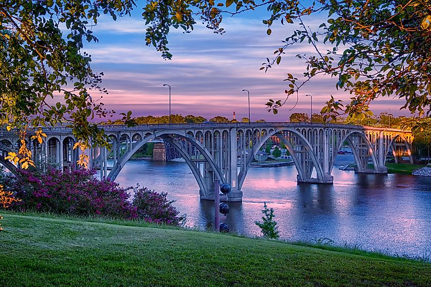 Beautiful Broad Street Bridge in Gadsden, Alabama.