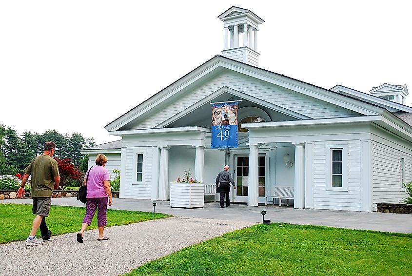 Patrons make their way to the entrance of the Norman Rockwell Museum in Stockbridge. Image credit James Kirkikis via Shutterstock.