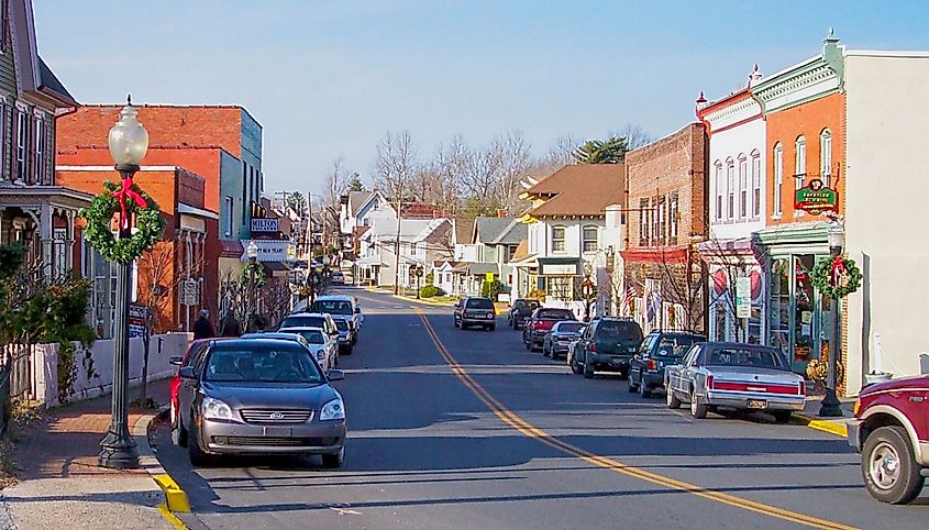 Federal Street in Milton, Delaware. Image credit: Tim Kiser via Wikimedia Commons.