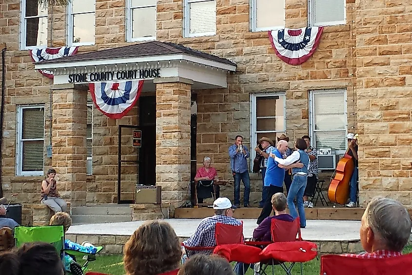 Downtown Mountain View, AR