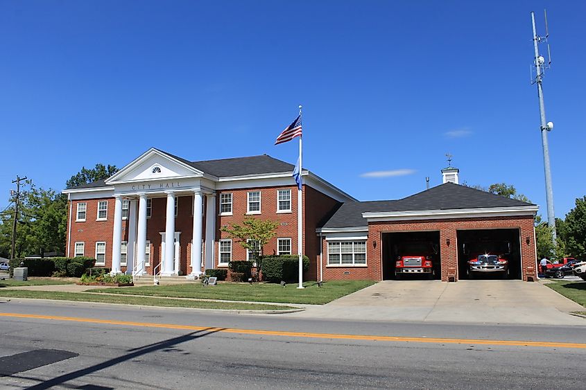 Berea, Kentucky City Hall, located at 212 Chestnut Street.