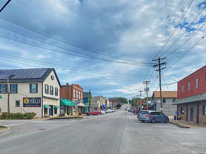 Central Avenue in Eureka, Missoui