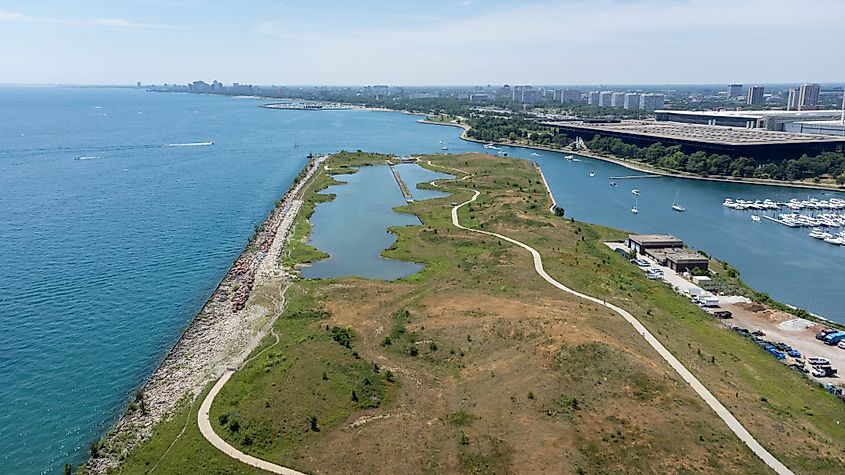 Northerly Island. In Wikipedia. https://en.wikipedia.org/wiki/Northerly_Island By Sea Cow - Own work, CC BY-SA 4.0, https://commons.wikimedia.org/w/index.php?curid=120032790