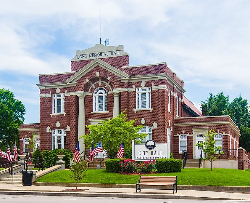 City Hall in Farmington, Missouri.