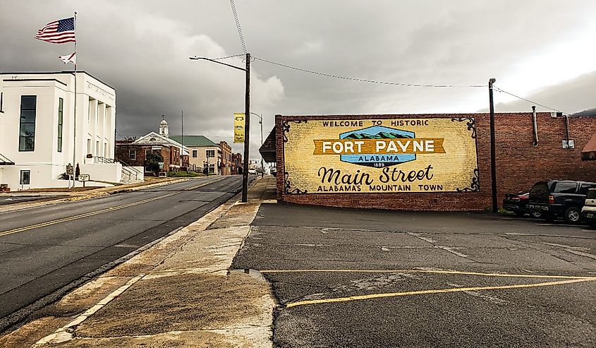 Historic downtown Fort Payne, Alabama looking down Gault Avenue.