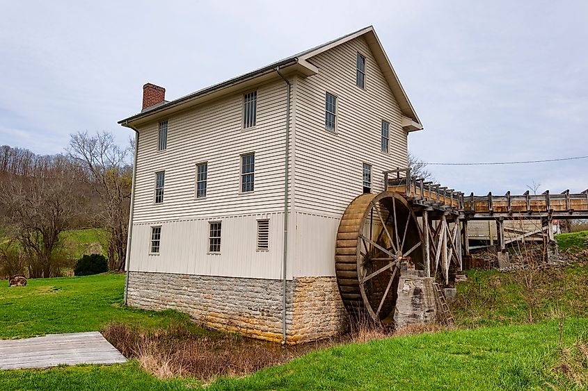 The White Mill is the last of it's kind in Abingdon,Virginia. Editorial credit: Dee Browning / Shutterstock.com