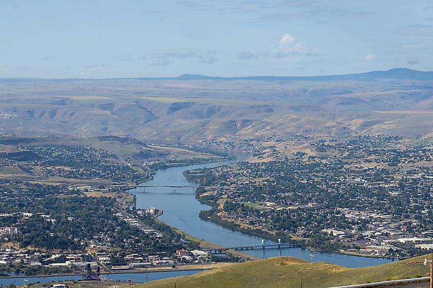 Blue sky and mountains. top view of Lewiston, Idaho.