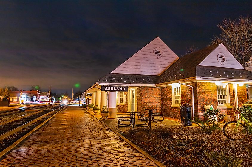 The old train station located in Ashland, Virginia at night. Editorial credit: Buddy Phillips / Shutterstock.com