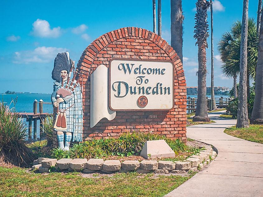 Sign welcoming visitors to Dunedin, Florida.