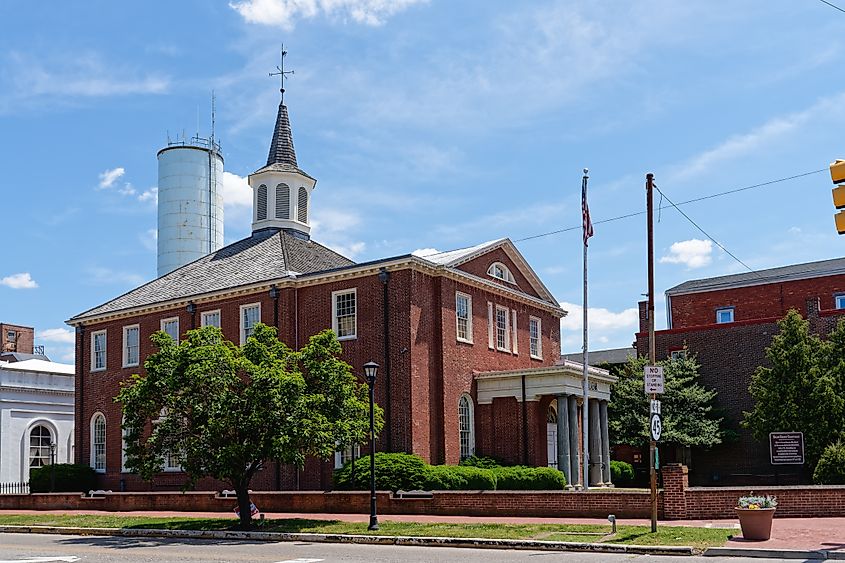 The old Salem County Courthouse, built in 1735, is the oldest active courthouse in New Jersey and the second oldest in the United States.