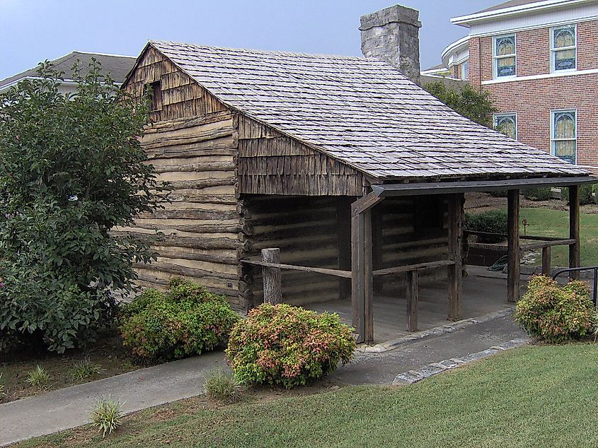 Log cabin in downtown Monticello, Kentucky, built in the early 19th century