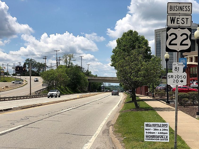 View west along U.S. Route 22 Business (William Penn Highway) at Northern Pike in Monroeville, Allegheny County, Pennsylvania.