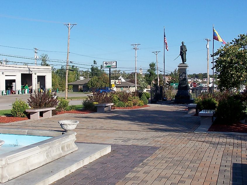 Neuhart Park, Bolivar, Missouri