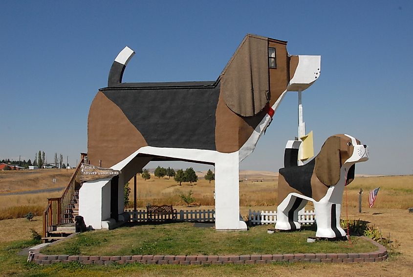 Wooden chainsaw carved art in Dog Bark Park in Cottonwood, Idaho.