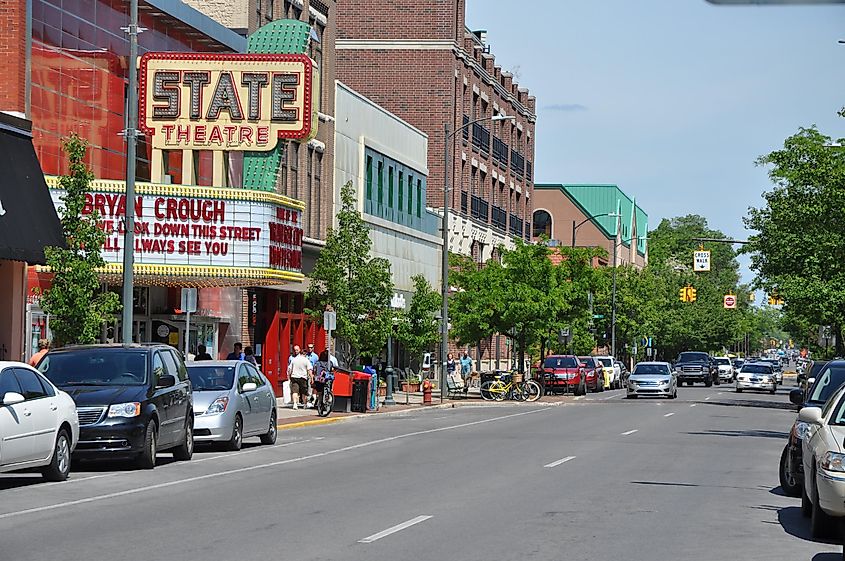 Main Street in Traverse City, Michigan. Image credit: Michigan Municipal League via Flickr.com.