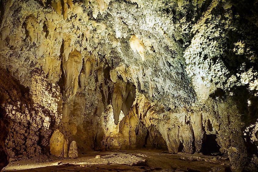 Interior formations inside Timpanogos Cave National Monument