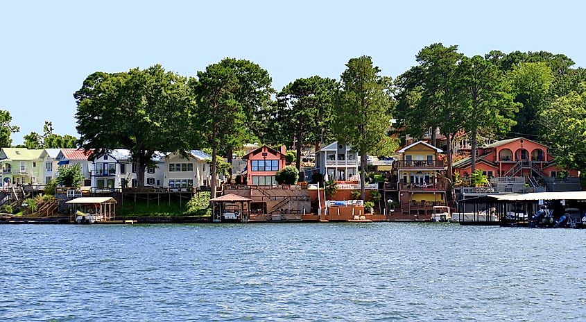 Colorful lake houses on Lake Hamilton, Hot Springs, Arkansas.