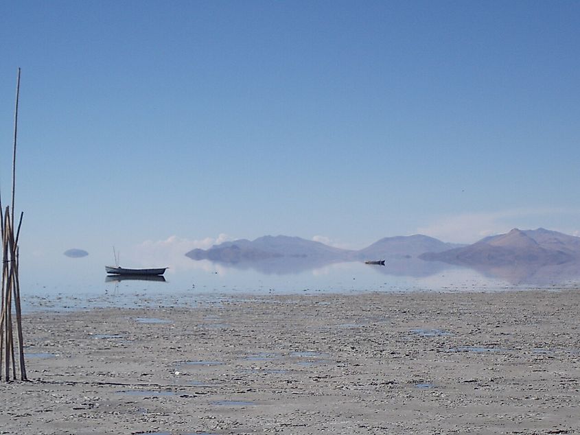 Photo of fishing boats on Lake Poopo in 2006 before it dried up in 2015.