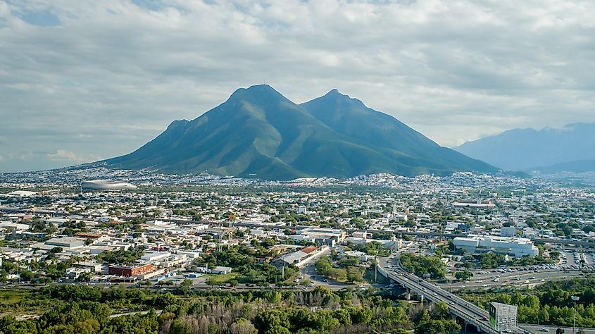 Cerro de la Silla in Monterrey, Mexico. Source: Shutterstock/Carlos O. Flores