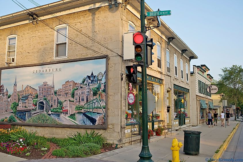 Beautiful street mural in Cedarburg, Wisconsin