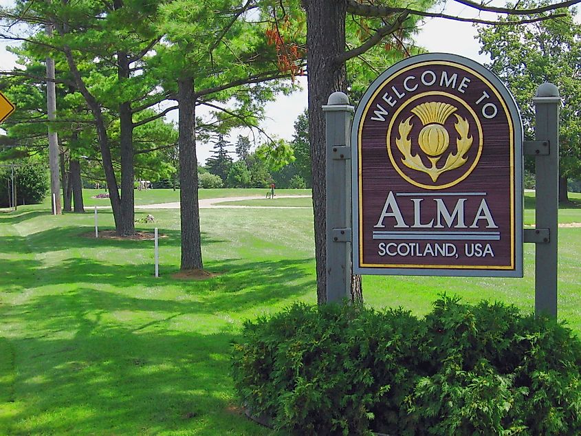 Alma, Michigan. In Wikipedia. https://en.wikipedia.org/wiki/Alma,_Michigan By Chelseyafoster (talk) (Uploads) - Own work, Public Domain, https://commons.wikimedia.org/w/index.php?curid=36273117