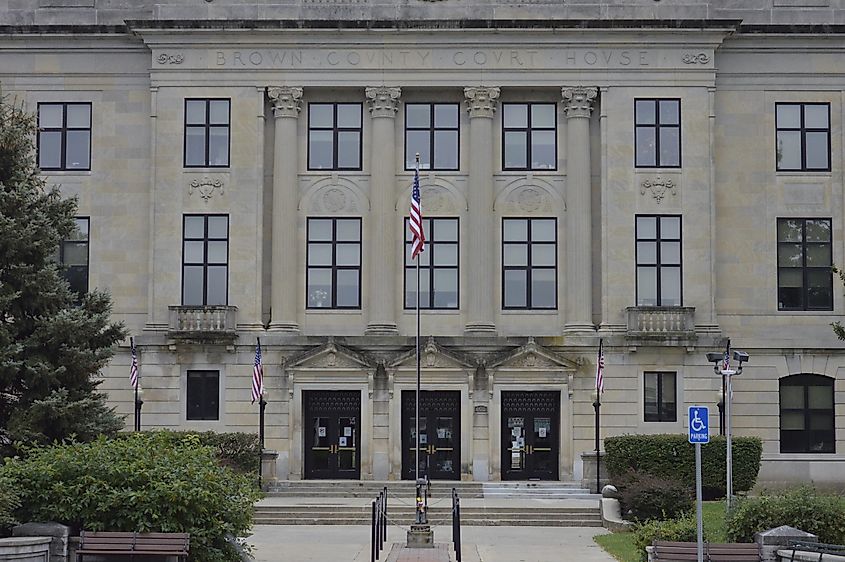 Photo of the Courthouse in Hiawatha, Kansas.