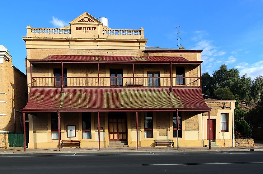 Historic old building in the main street of the Murray River paddle steamer town of Mannum. 