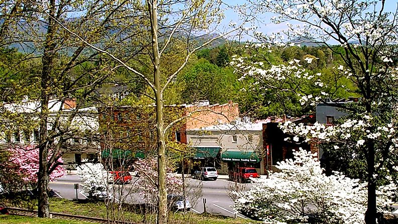 Tryon, North Carolina. In Wikipedia. https://en.wikipedia.org/wiki/Tryon,_North_Carolina By Janet Gray - Own work, CC BY-SA 3.0, https://commons.wikimedia.org/w/index.php?curid=15098612