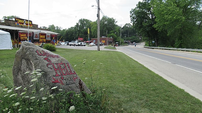 A boulder announcing the name of Hell, Michigan.