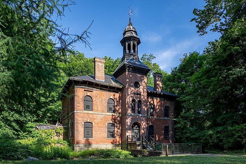 Old brick office building within the West Point Foundry Preserve, in Cold Spring, New York. Editorial credit: SEALANDSKYPHOTO / Shutterstock.com