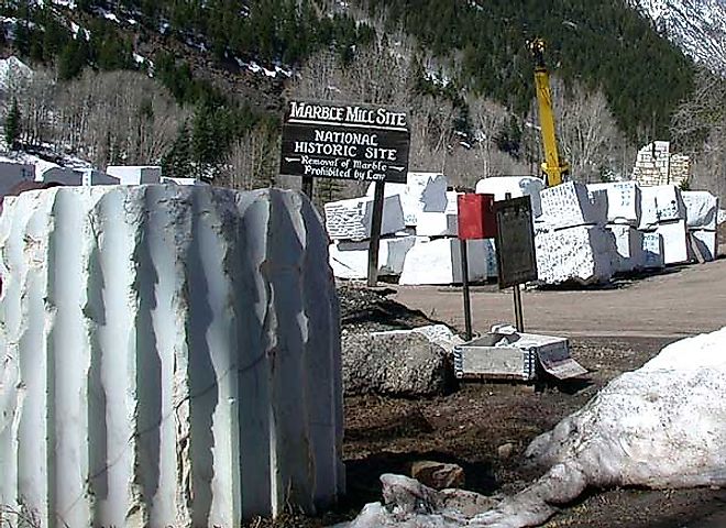 Blocks of cut marble at the historic quarry in Marble, CC BY-SA 3.0, https://commons.wikimedia.org/w/index.php?curid=174626