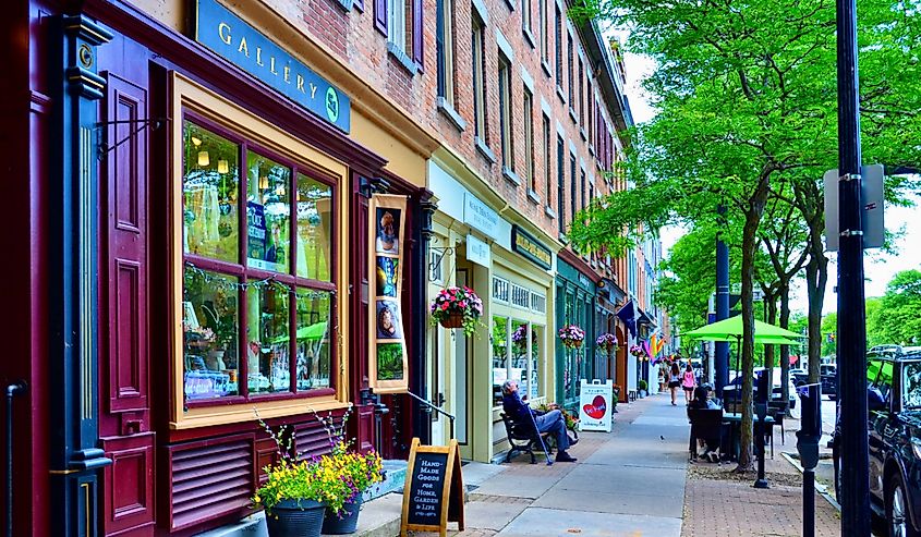 Street view of Skaneateles, New York.