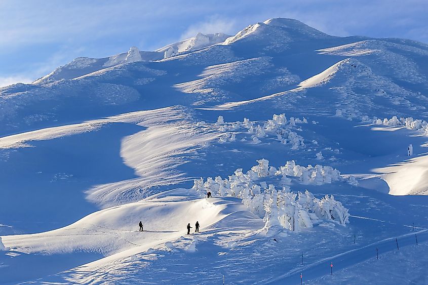 10 Best Ski Towns In America - WorldAtlas