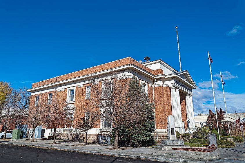 The south side of the Lyon County Courthouse in Yerington, Nevada. Editorial credit: davidrh / Shutterstock.com