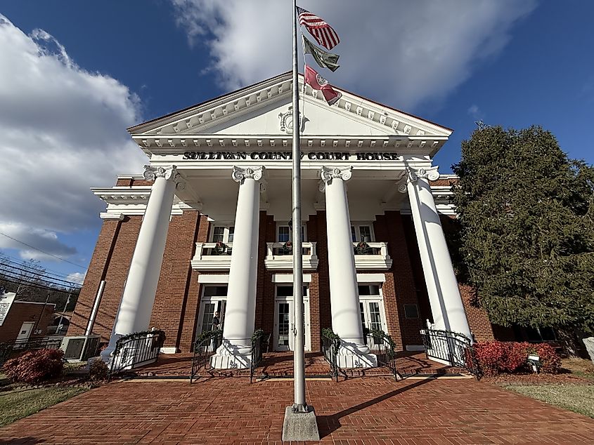 Sullivan County Courthouse in Blountville, Tennessee.