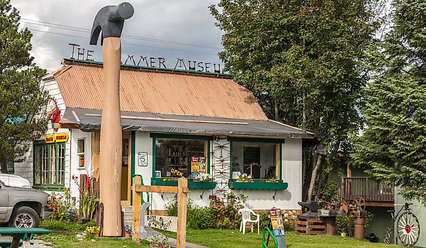 Street view of the Hammer Museum located in Haines, Alaska.